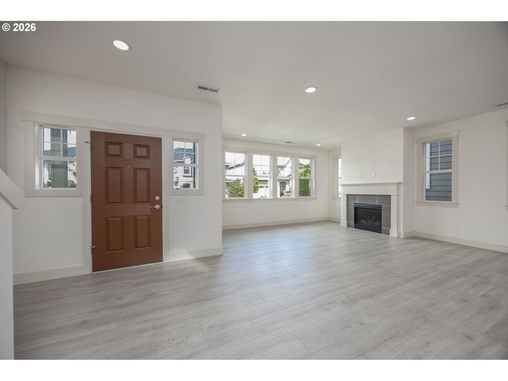 Property Photo:  15158 NW Evelyn St  OR 97229 