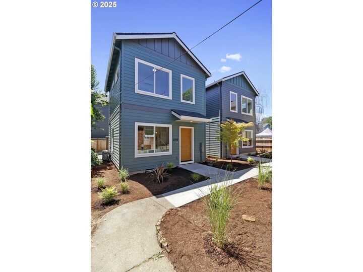 Property Photo: 6916 N Swift St OR 97203