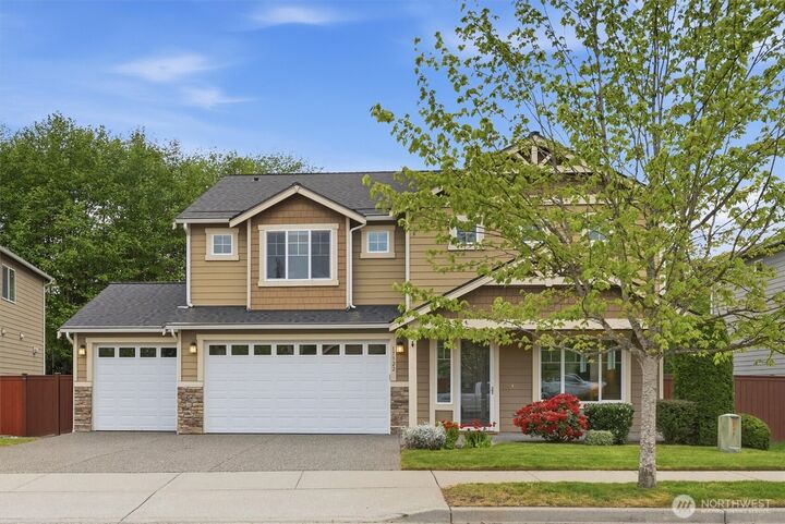 Property Photo: 17322 84th Avenue NE WA 98223