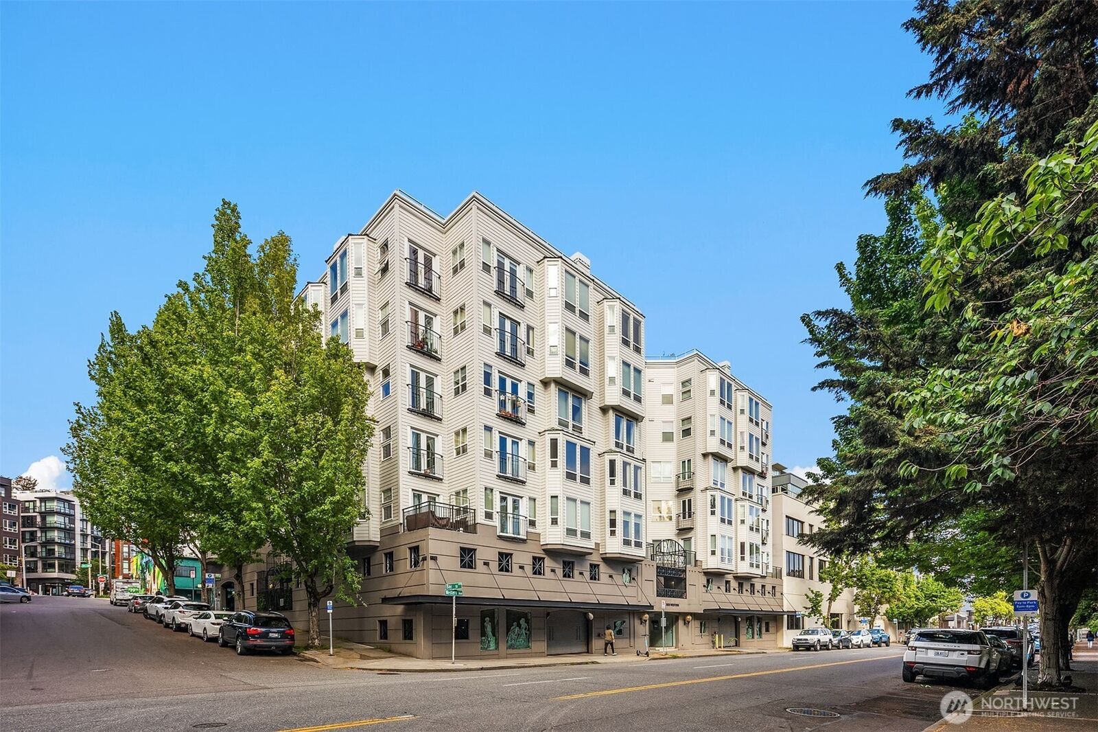 Property Photo:  3028  Western Avenue 501  WA 98121 