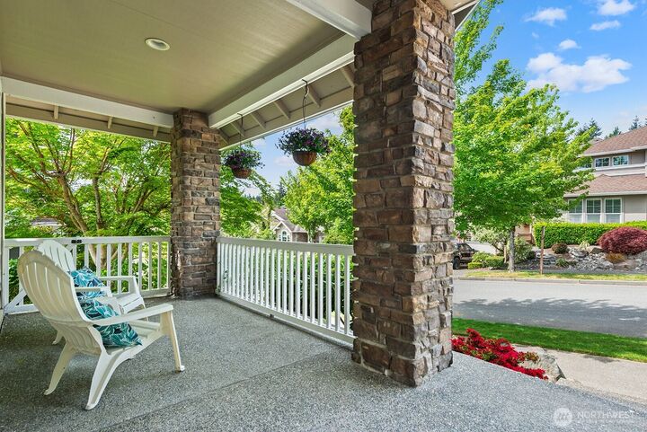 Property Photo: 7602 Huckleberry Way SE WA 98065