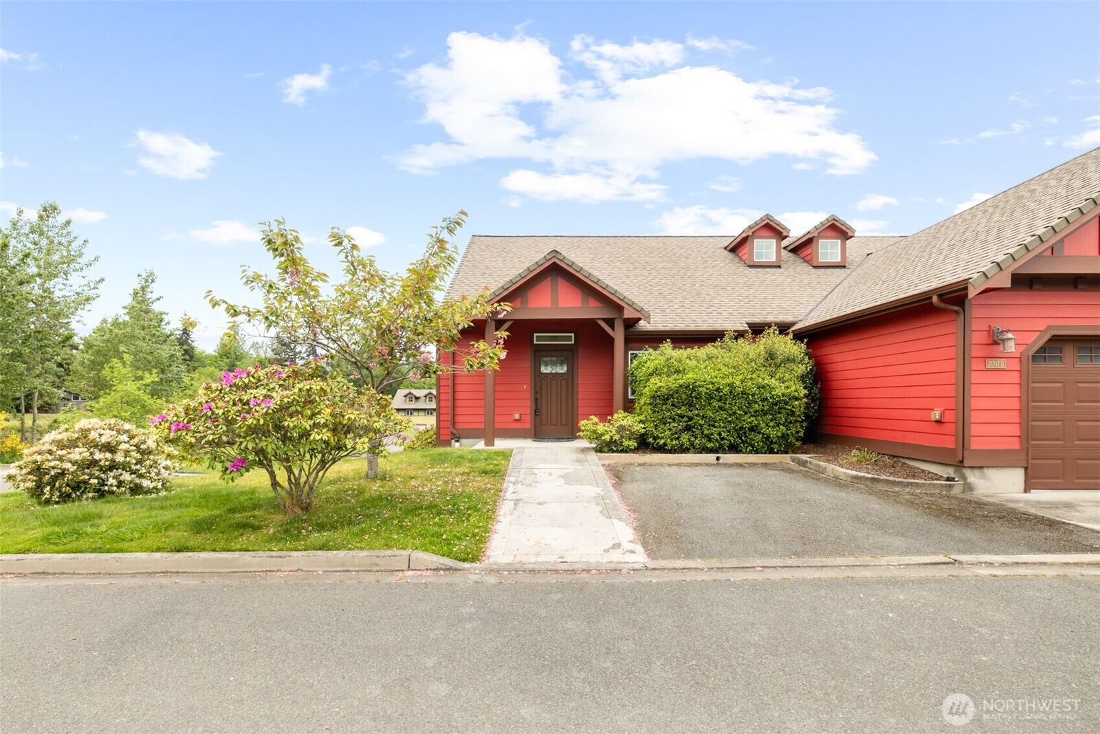 Property Photo:  2607  Plum Court B  WA 98363 