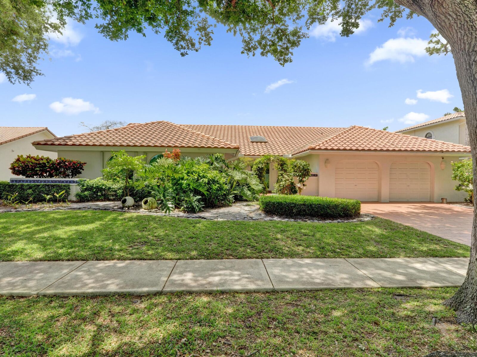 Property Photo:  2769 NW 27th Terrace  FL 33434 