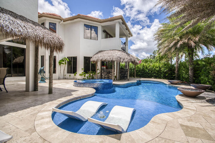 Property Photo:  3581 Collonade Drive  FL 33449 
