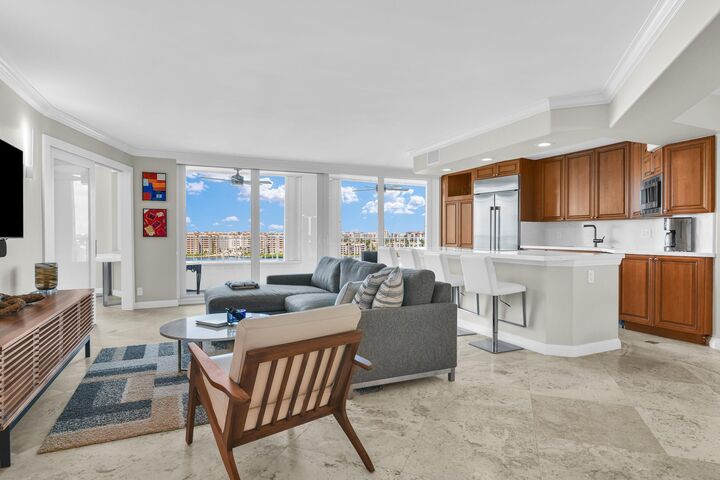 Property Photo:  500 S Ocean Boulevard 1009  FL 33432 