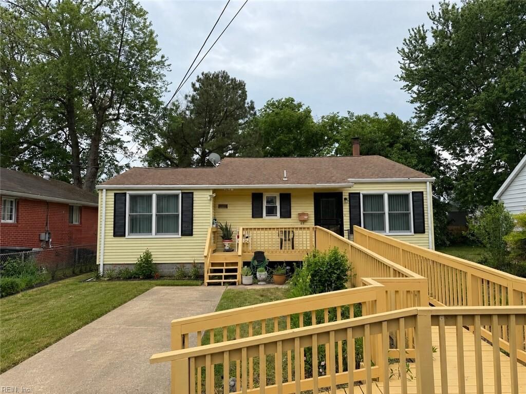 Property Photo: 65 W Virginia Ave VA 23663