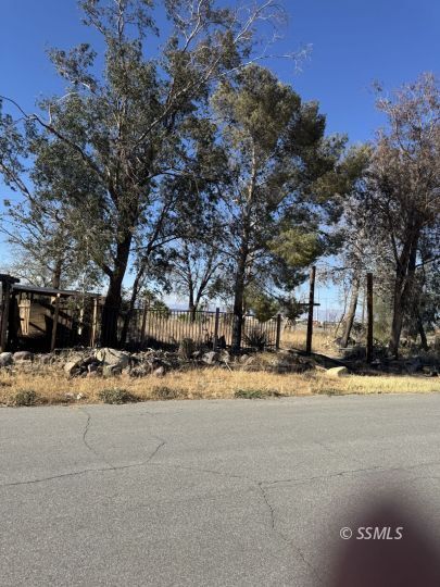 Property Photo:  6506 Sierra Ave  CA 93527 
