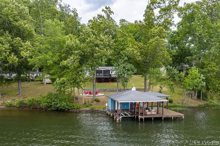 Property Photo:  154 Herman Rd  VA 23919 