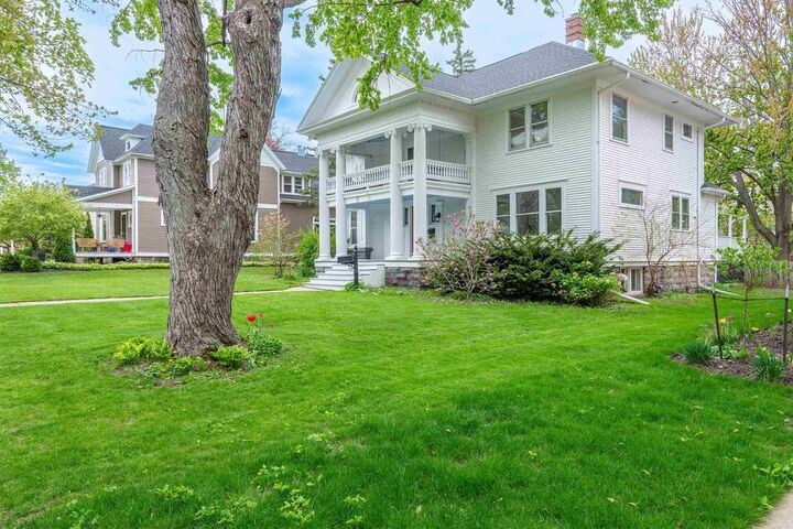 Property Photo:  175 N Adams Avenue  WI 54923 