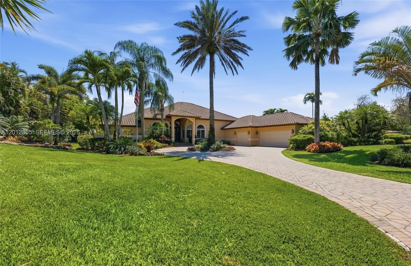 Property Photo:  3160 Paddock Rd  FL 33331 