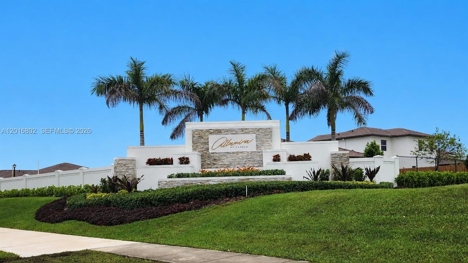 Property Photo:  2591 SE 25th Ter  FL 33035 
