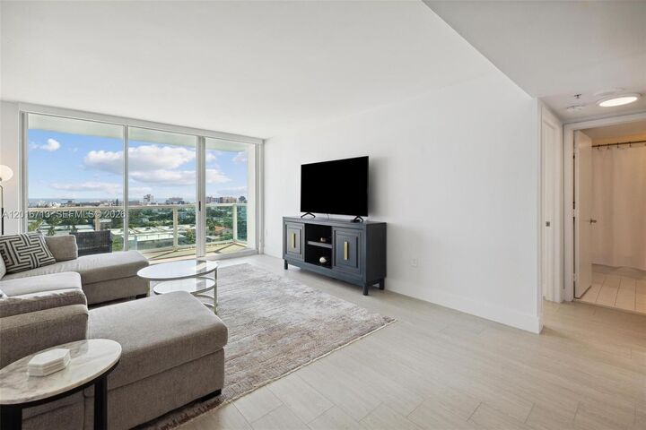 Property Photo:  650 West Av 1406  FL 33139 