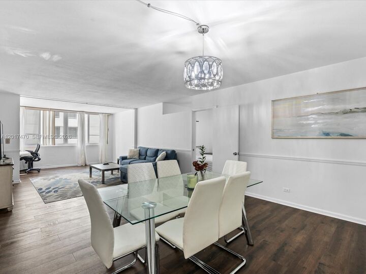 Property Photo:  5005 Collins Ave 222  FL 33140 