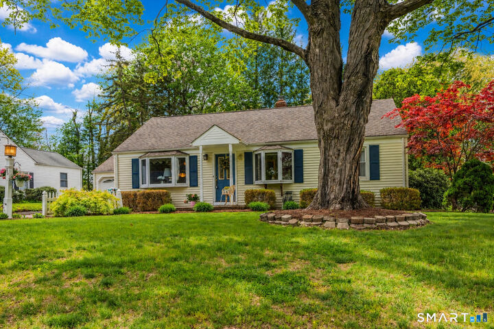 Property Photo:  86 Indian Hill Road  CT 06111 