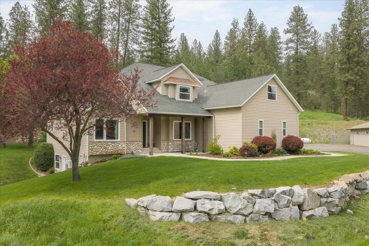Property Photo:  12421 E Mt Spokane Park Dr  WA 99021 