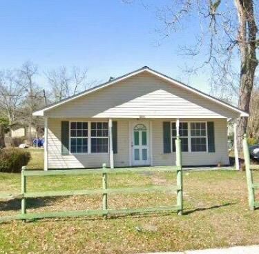 Property Photo:  1006 Fletcher St  GA 31792 