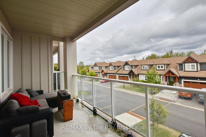 Property Photo: 17 Spooner Crescent 206 ON L9Y 1T3