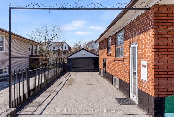 Property Photo: 102 Cleta Drive ON M1K 3G7