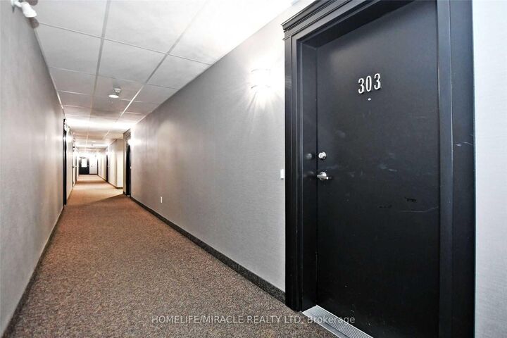 Property Photo: 39 Ferndale Drive S 303 ON L4N 5W9