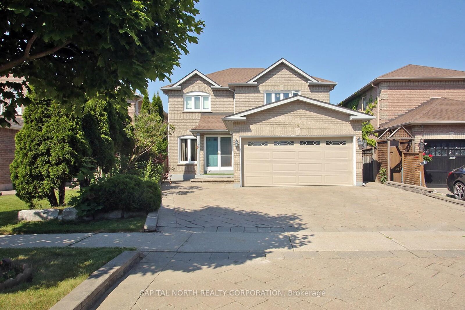 Property Photo: 6 Wildhaven Crescent ON L6A 2G9