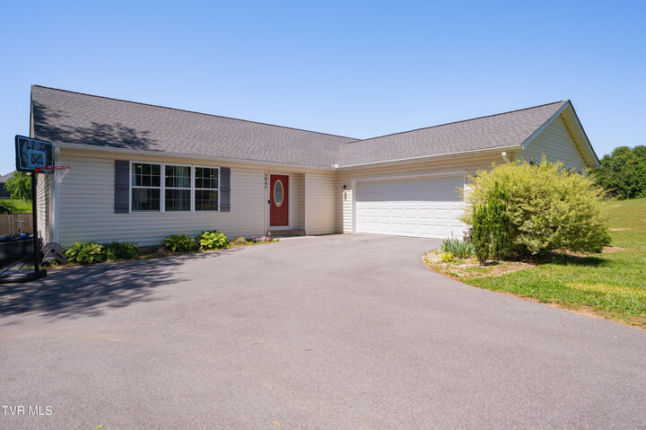 Property Photo:  5045 Old Jonesboro Road  TN 37620 