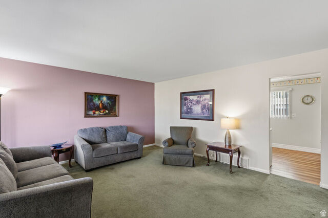 Property Photo:  9771 S Amber Ln  UT 84094 