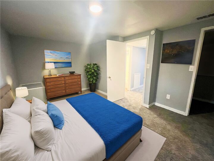 Property Photo: 2582 Pitcairn Rd 2580 PA 15146
