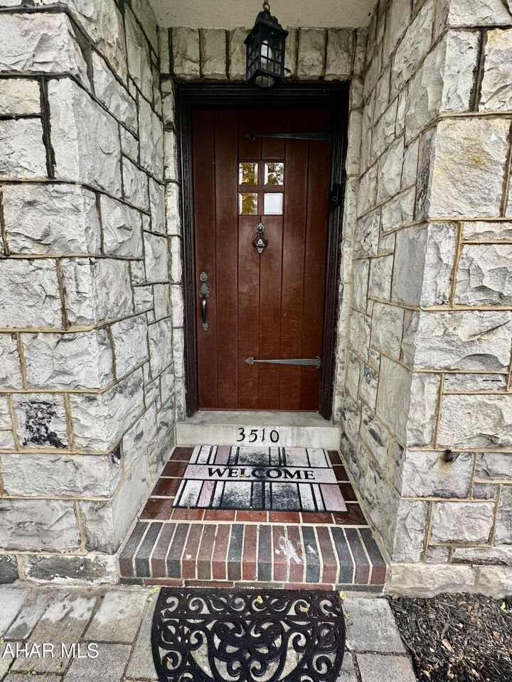 Property Photo:  3510 Oneida Avenue  PA 16602 