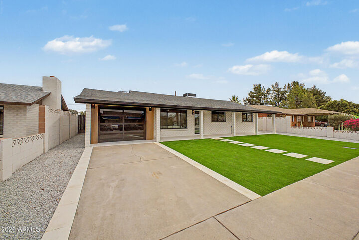 Property Photo:  8008 E Whitton Avenue  AZ 85251 