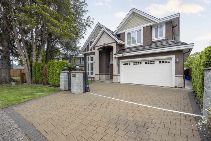 6280 Mara Crescent — photo 1