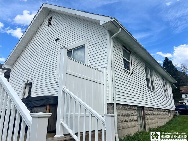 Property Photo:  31 S Franklin Street  NY 14895 