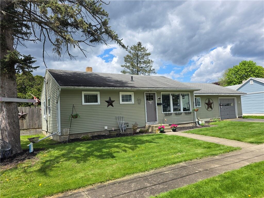 Property Photo:  227 Kingsbury Avenue  NY 14830 