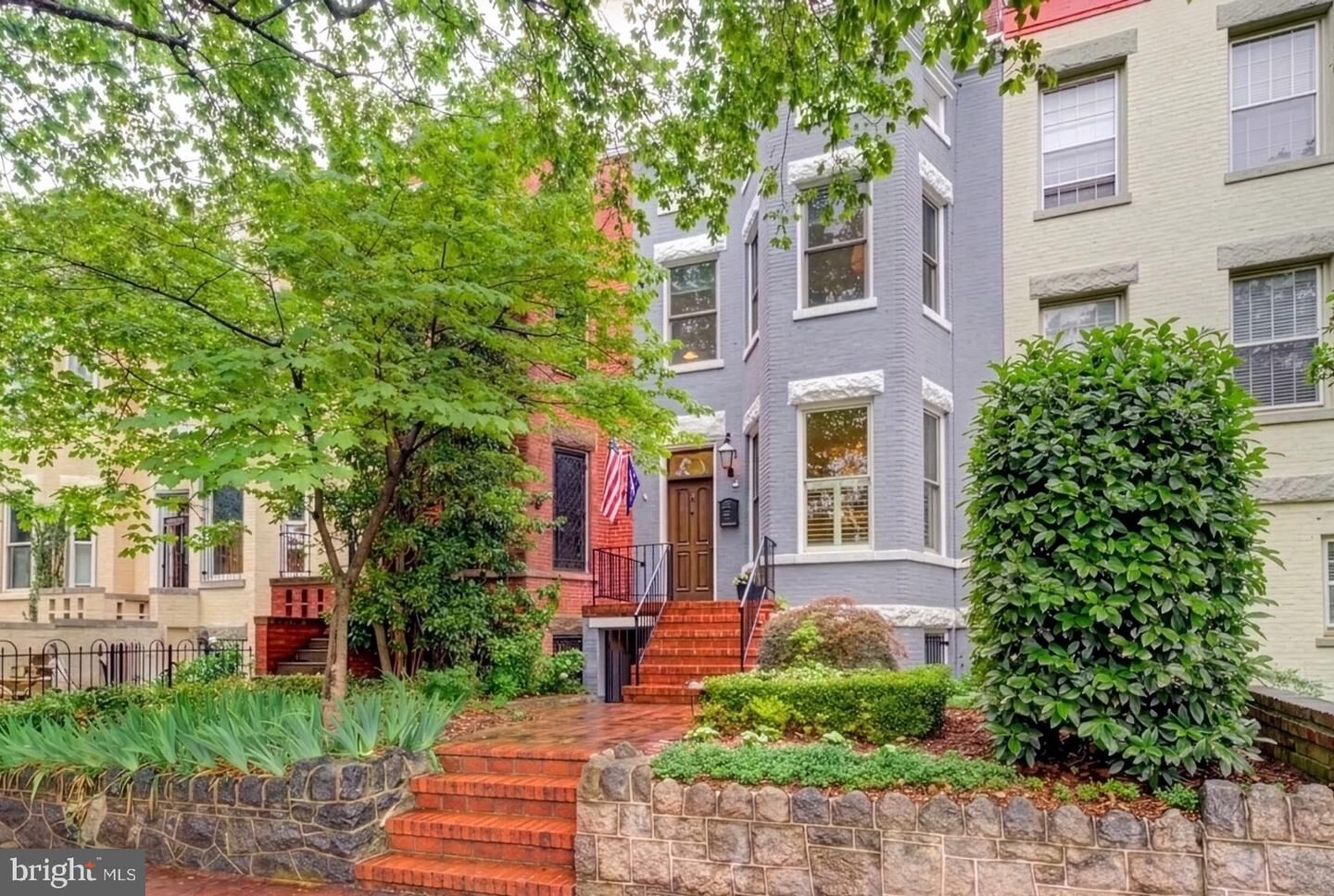 Property Photo:  162 Tennessee Avenue NE  DC 20002 