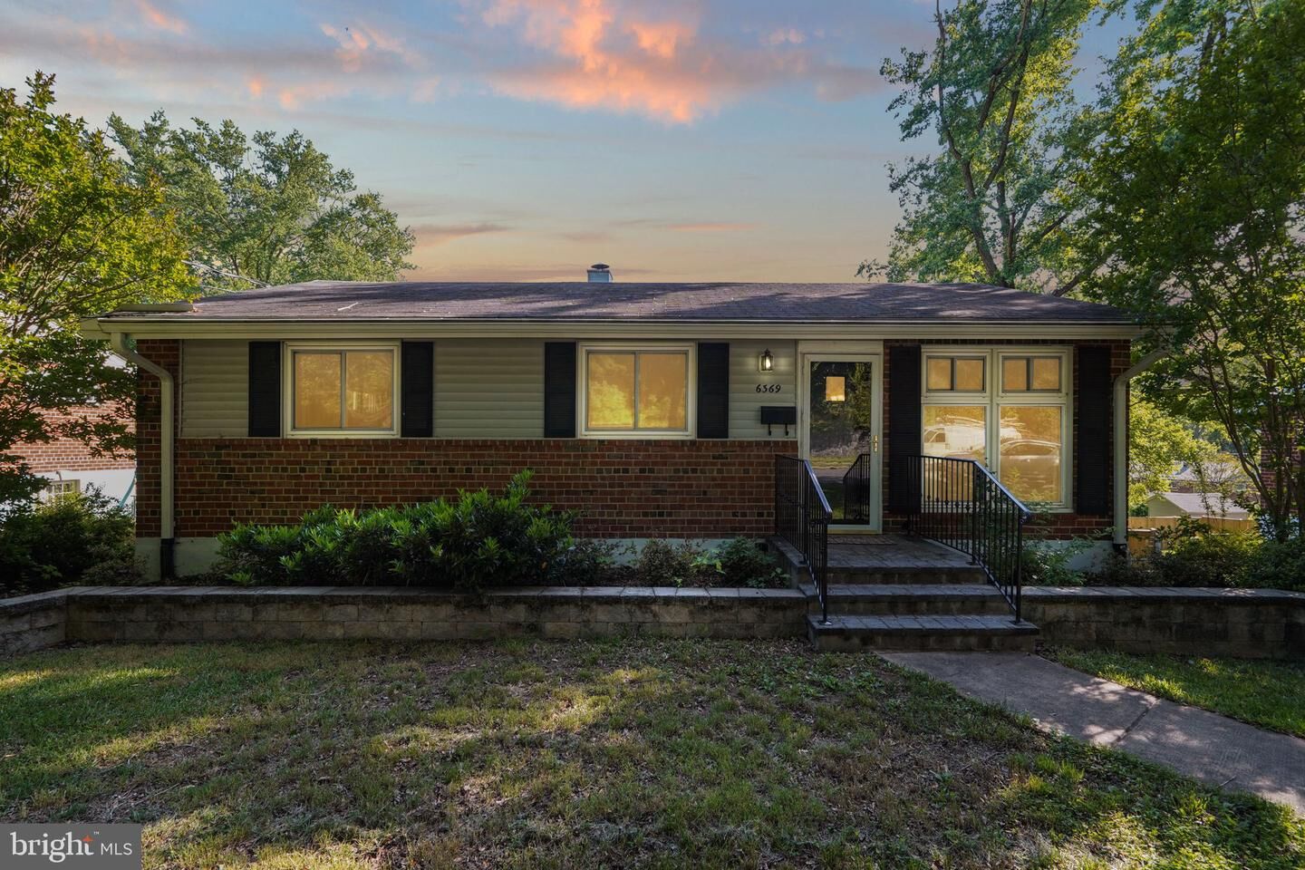 Property Photo: 6369 Edsall Road VA 22312