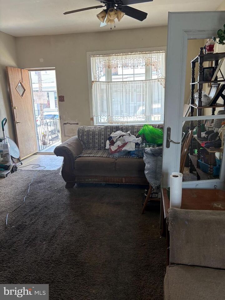 Property Photo:  915 E Schiller Street  PA 19134 