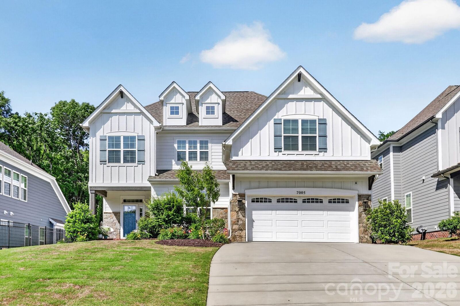 Property Photo: 7005 Providence Lane W NC 28226