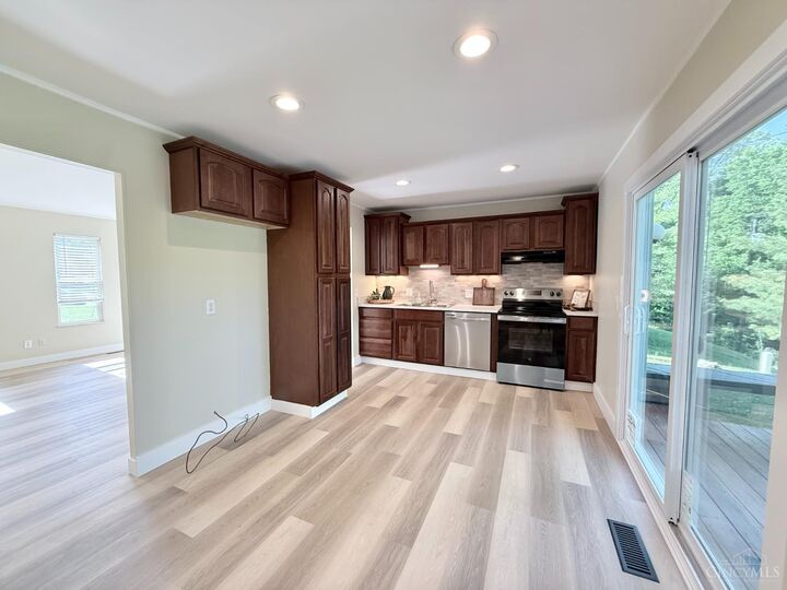Property Photo:  821 Allenwood Court  OH 45238 