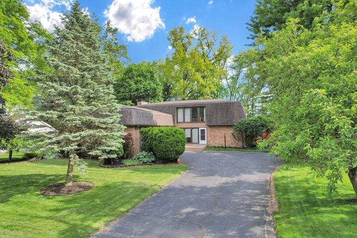 Property Photo:  185 Kensington Drive  OH 43015 