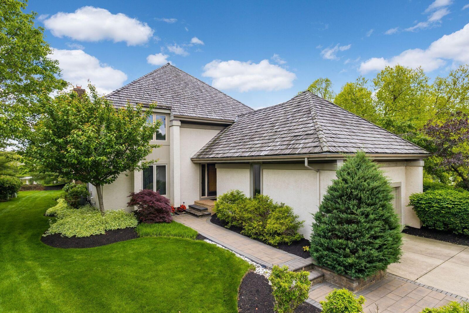 Property Photo:  7820 Nassau Loop  OH 43017 