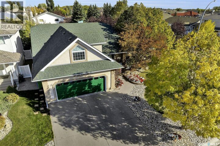 Property Photo:  1684 Fenwick Crescent N  SK S4X 4N4 