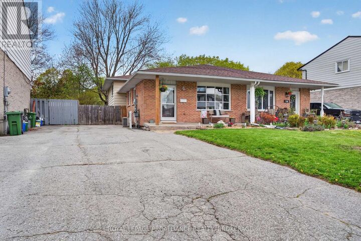 Property Photo: 803 Grouse Crescent ON K7P 1A1