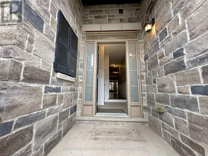 Property Photo:  45 Beechborough Crescent  ON L9N 0N9 