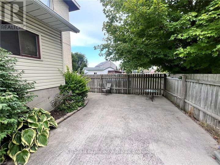 Property Photo:  118 Toronto Street Unit #1  ON N7A 2Z5 