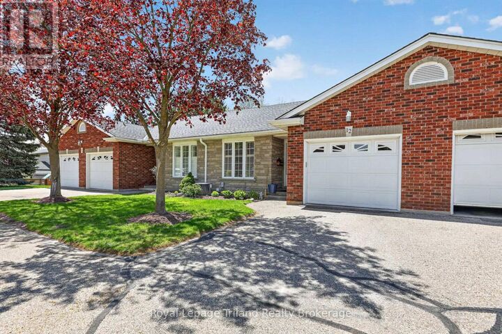 Property Photo:  928 Lorene Street 12  ON N4S 5N8 