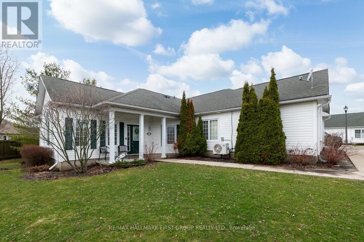 Property Photo:  325 Densmore Road 1501  ON K9A 0E4 