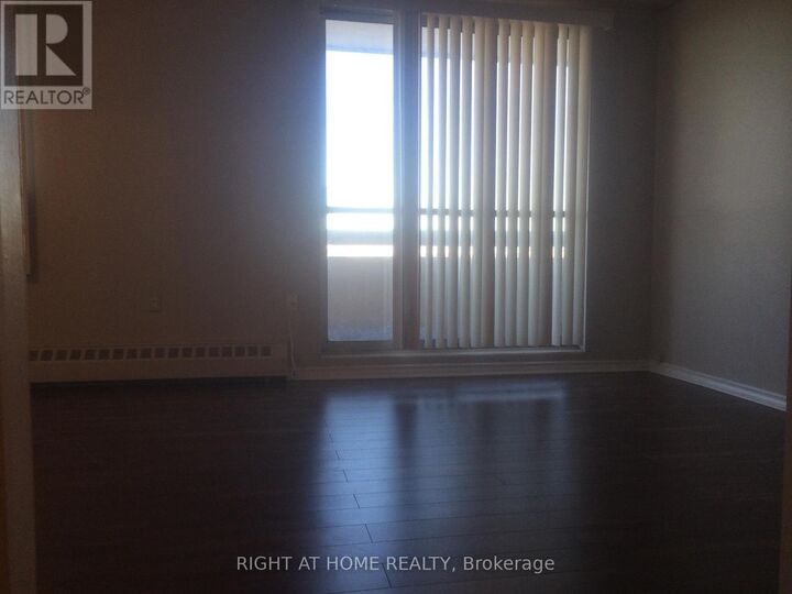 Property Photo:  3555 Derry Road East 601  ON L4T 1B2 