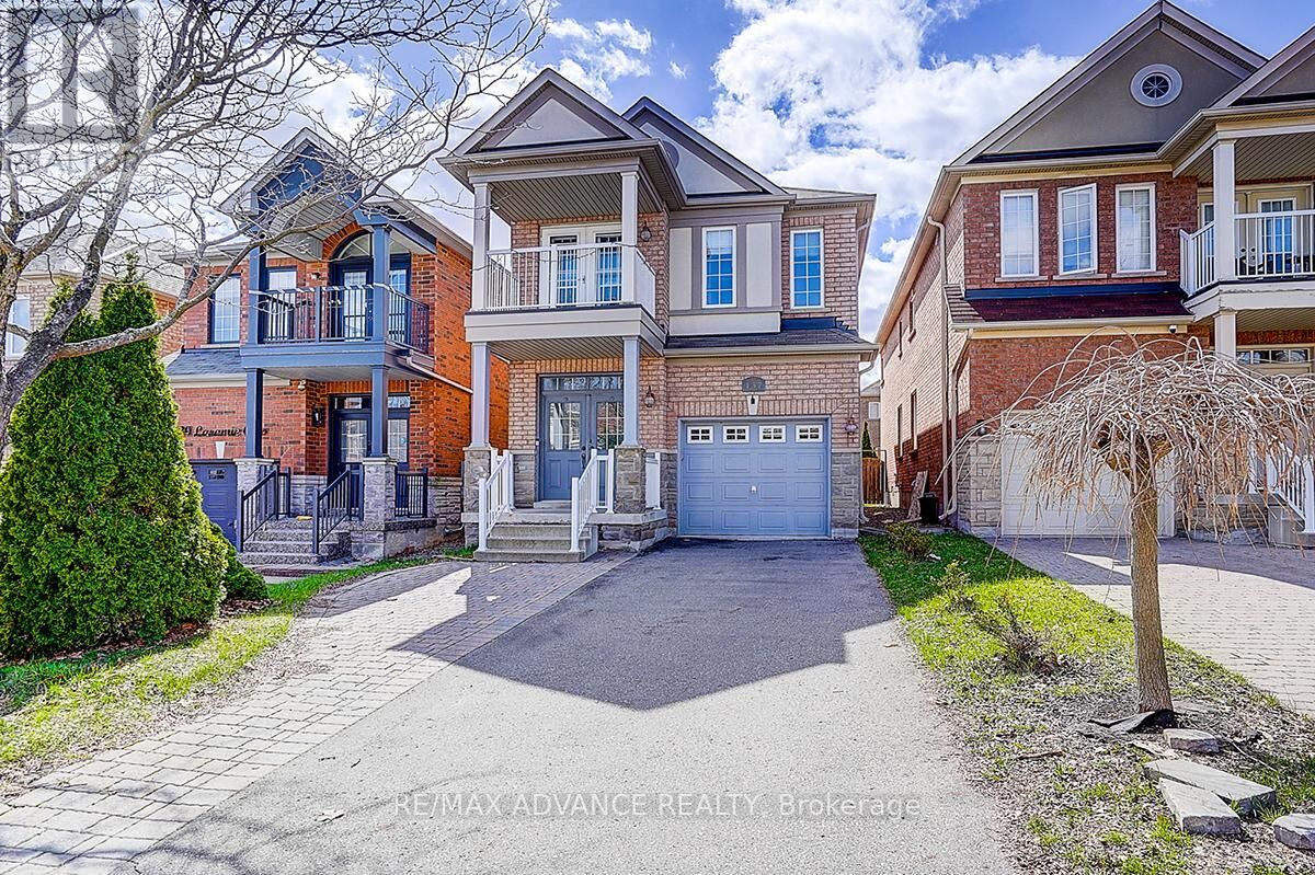 Property Photo:  137 Laramie Crescent  ON L6A 0R1 