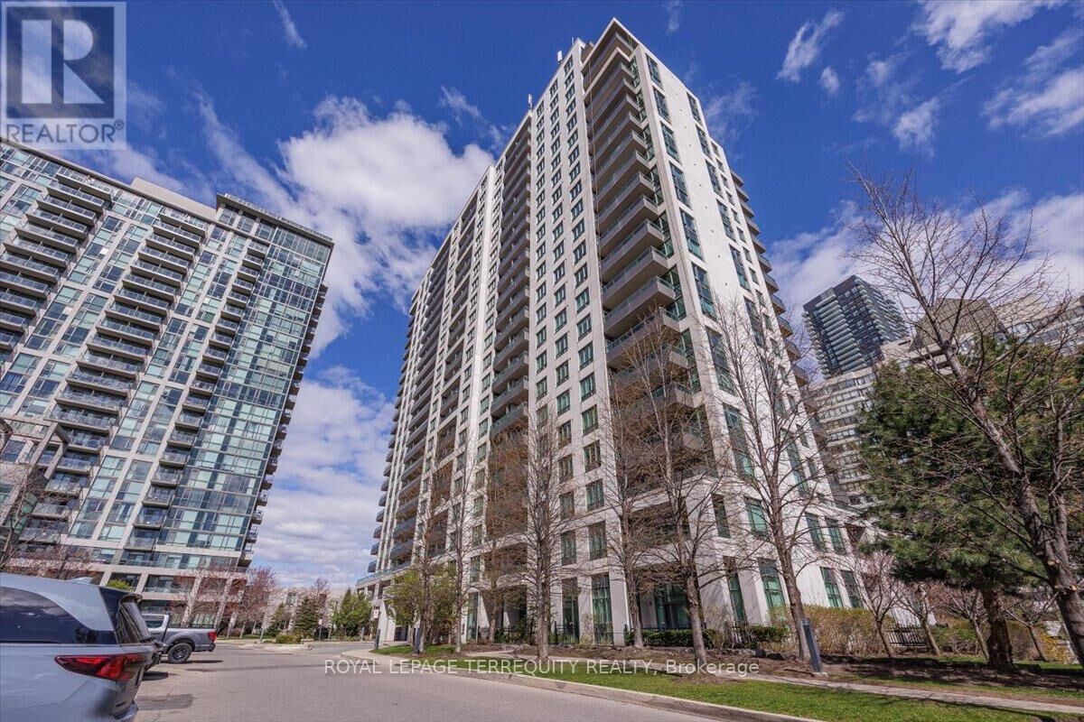 Property Photo:  335 Rathburn Road West 2212  ON L5B 0C8 