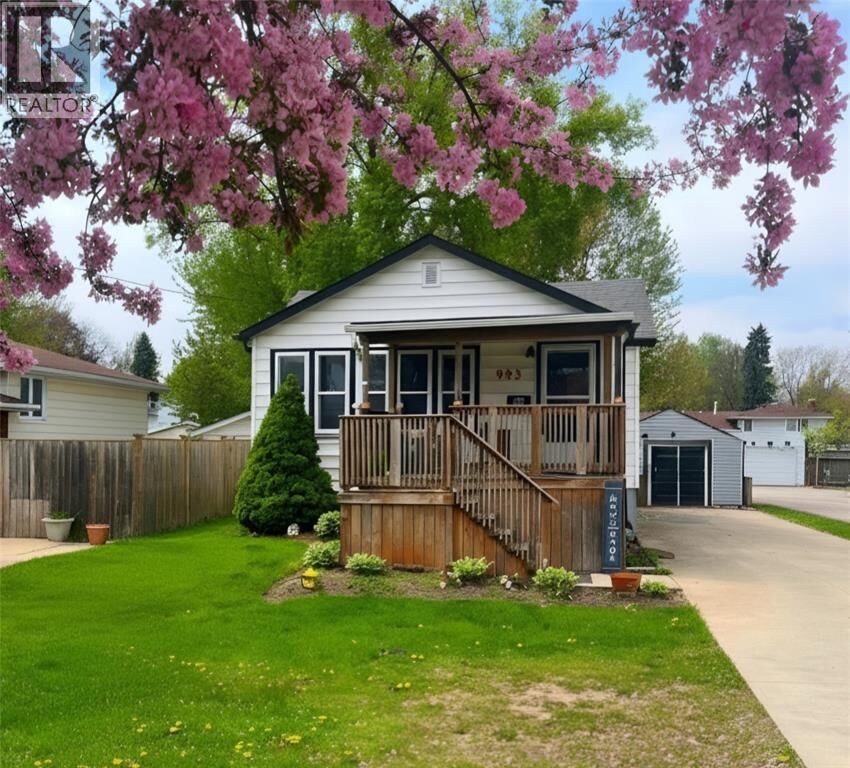 Property Photo:  993 Murphy Road  ON N7S 2Y3 