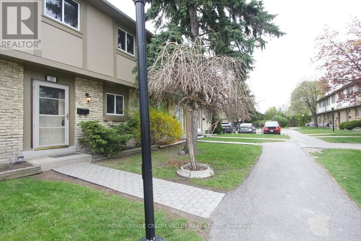 Property Photo:  57 Hansen Road 27  ON L6V 3C6 